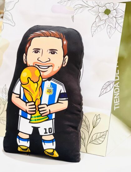 Peluche Messi Campeón del Mundo