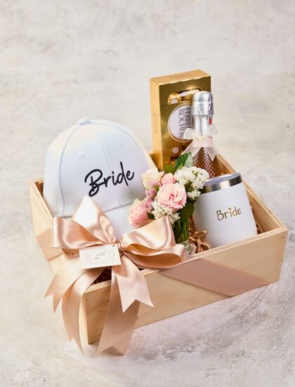 Giftbox Bride 1