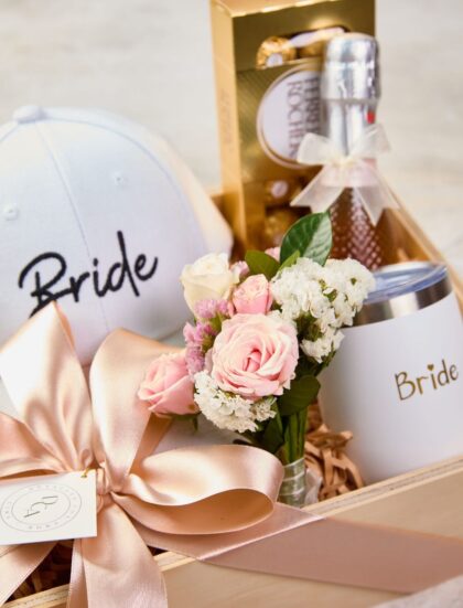 Giftbox Bride 1