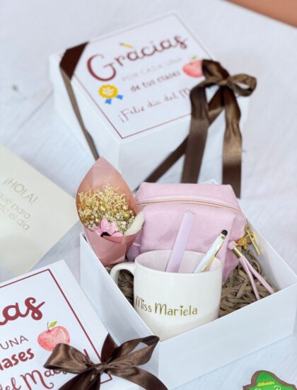 GIFTBOX Detalles con Flores – DÍA DEL MAESTRO