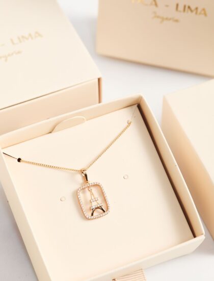 CADENA DE ORO CON DIJE DE TORRE EIFFEL ESTILO FRANCÉS