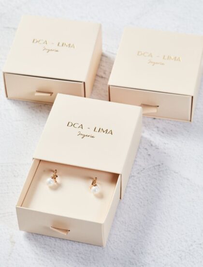 ARETES PERLAS COLGANTES