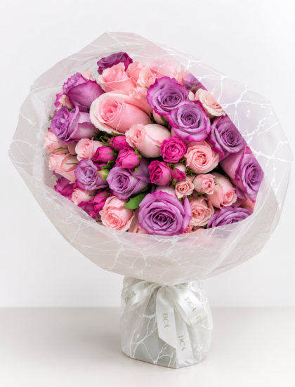RAMO ROSAS LILAS Y ROSADAS