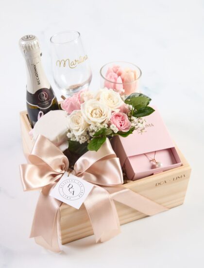 GIFTBOX QUEEN