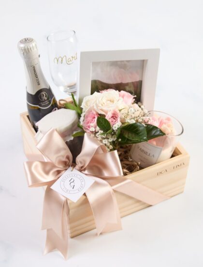 GIFTBOX QUEEN FOREVER