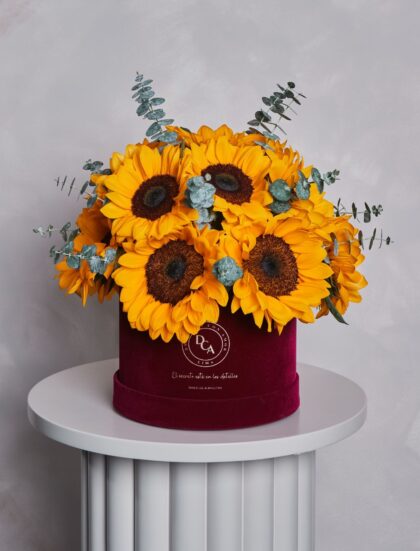 ARREGLO REINA DE GIRASOLES